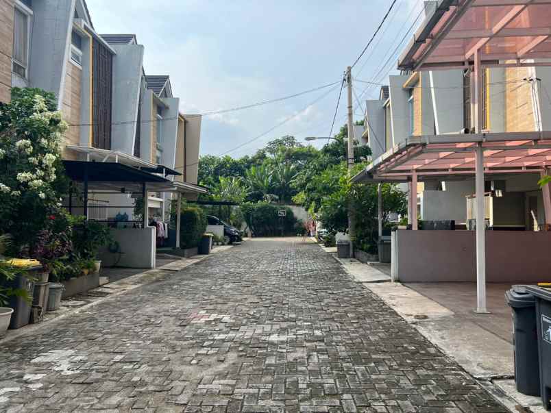 dijual rumah gn raya