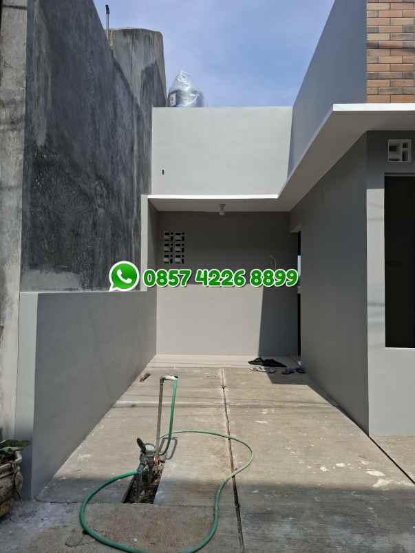 dijual rumah grafika raya