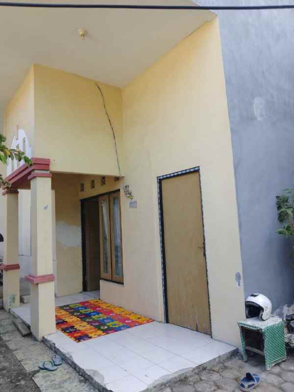 dijual rumah griya benowo indah
