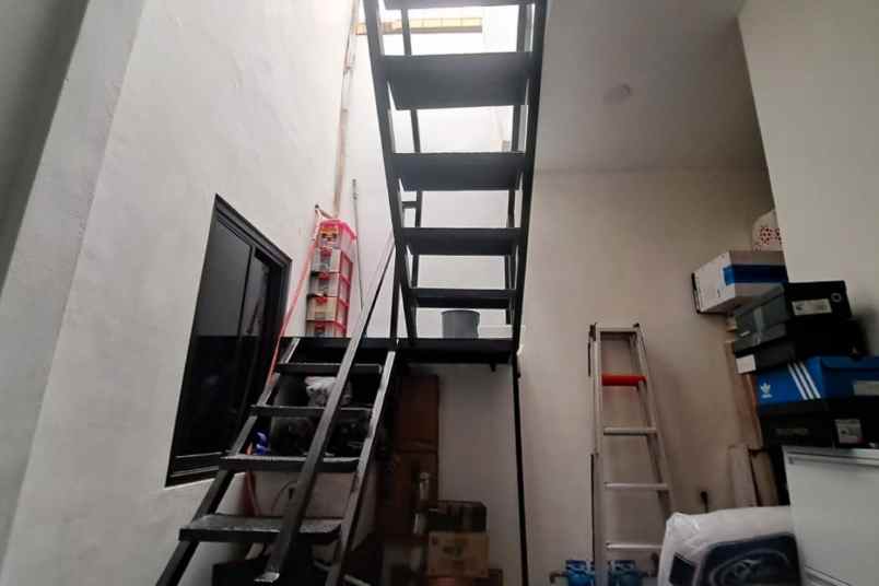 dijual rumah griya harapan permai kota