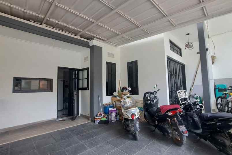 dijual rumah griya harapan permai kota