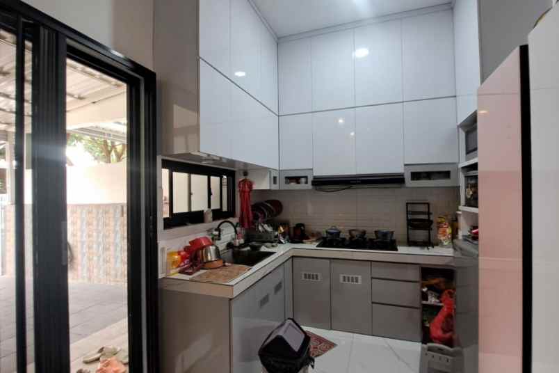 dijual rumah griya harapan permai kota