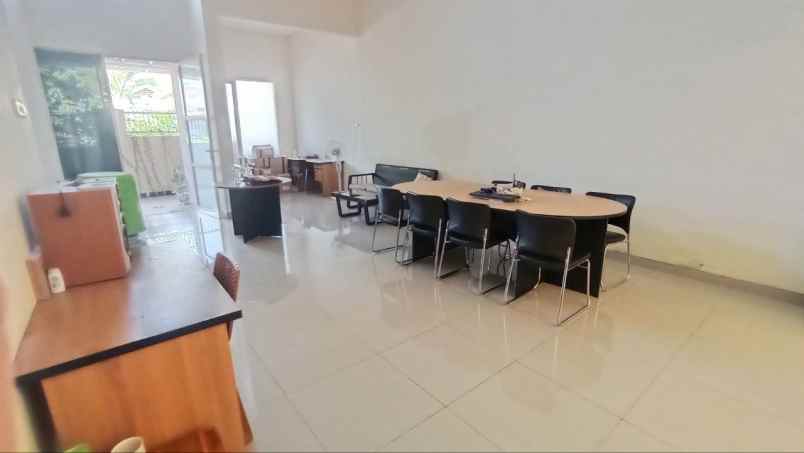 dijual rumah griya kebraon utama