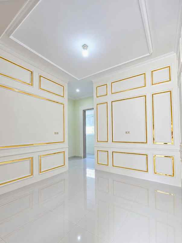 dijual rumah grogol