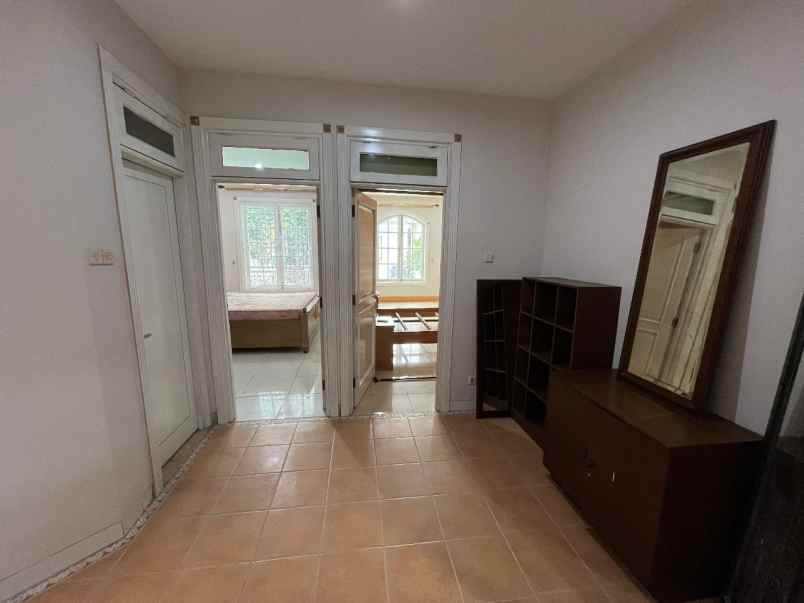 dijual rumah grogol utara