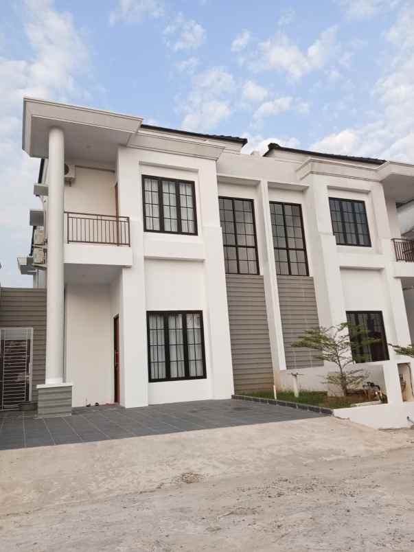 dijual rumah harapan indah