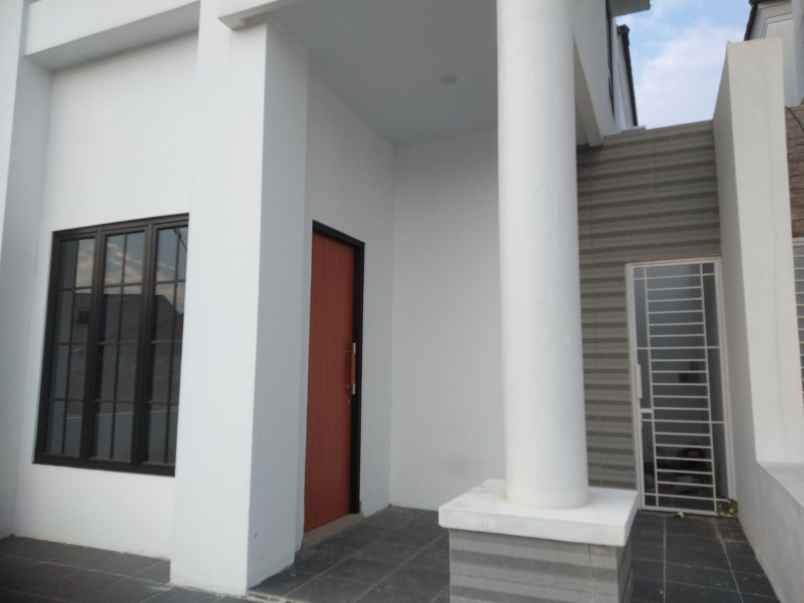 dijual rumah harapan indah