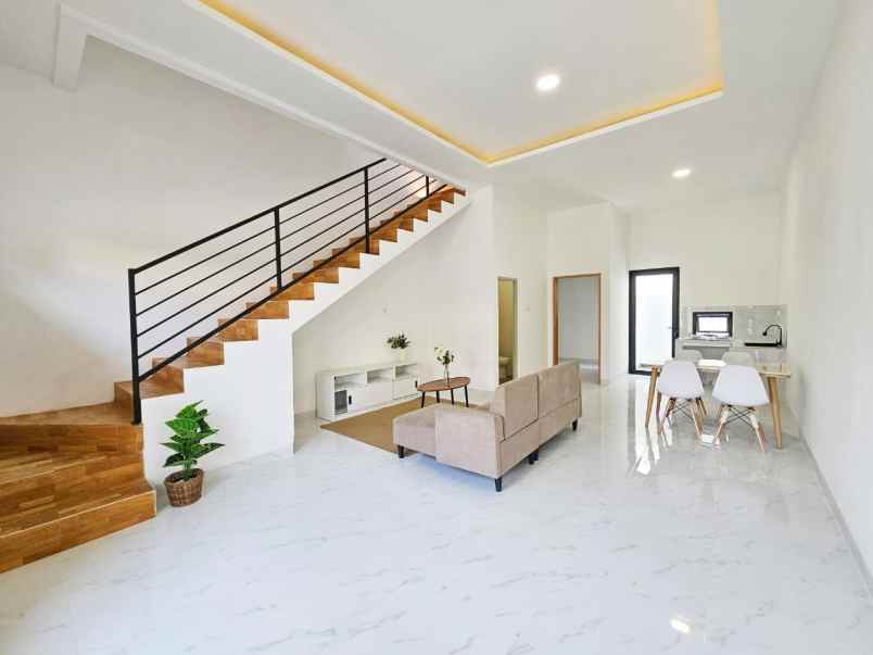 dijual rumah harapan indah