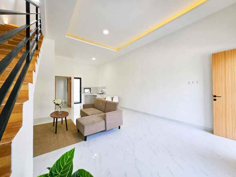 dijual rumah harapan indah