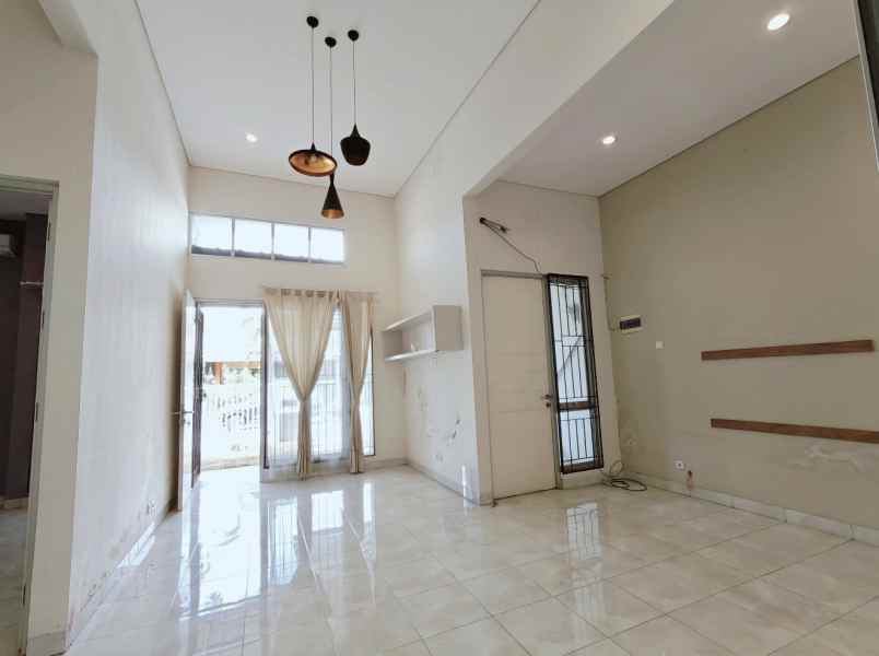 dijual rumah harapan indah