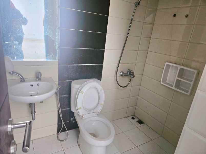 dijual rumah harapan indah cluster arana