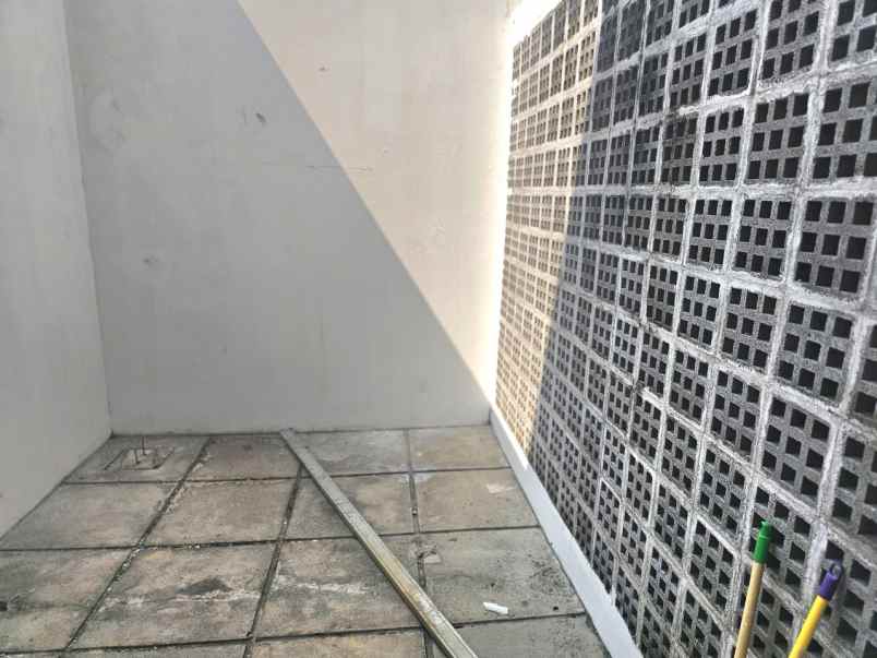 dijual rumah harapan indah cluster arana