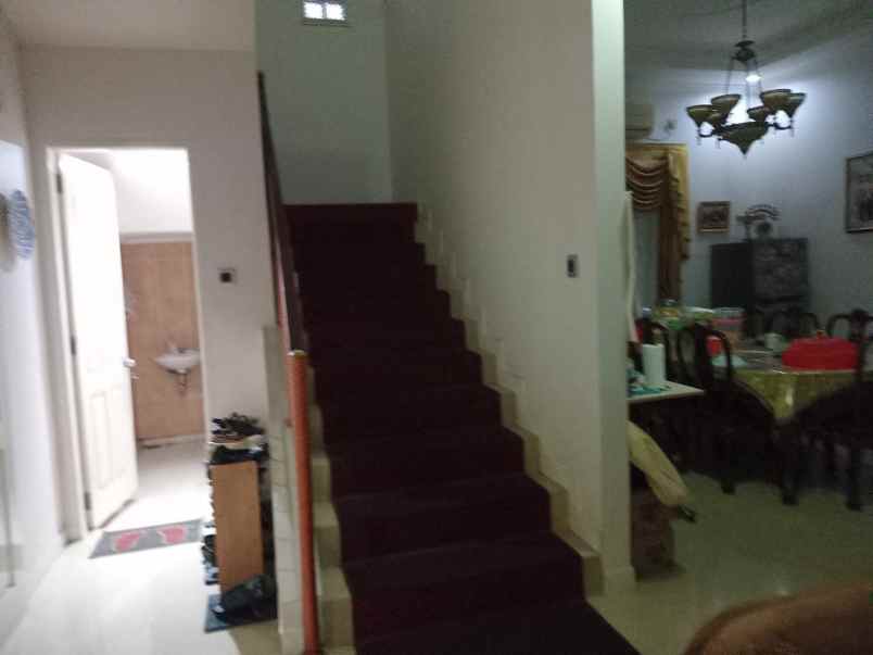 dijual rumah hook best deal di kota wisata cibubur