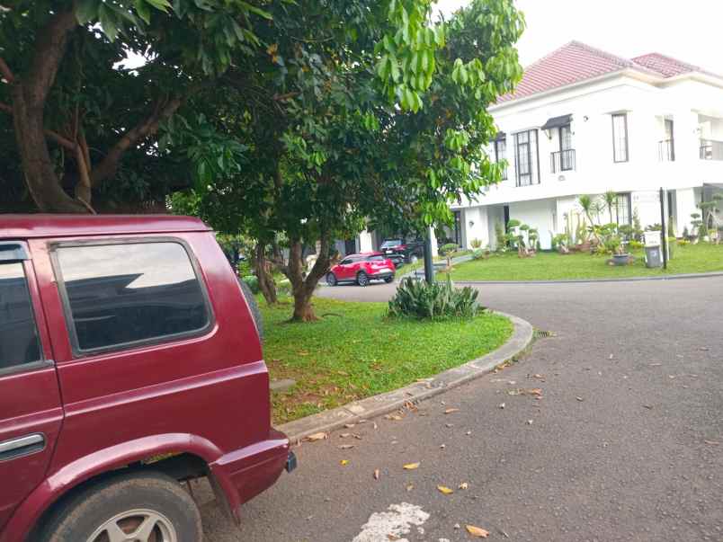 dijual rumah hook best deal di kota wisata cibubur
