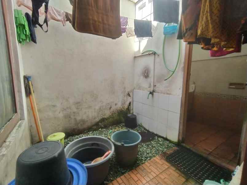 dijual rumah hook lokasi strategis di sulfat malang