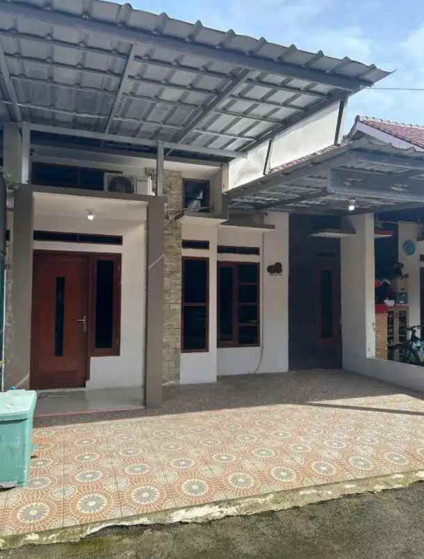 dijual rumah ihsan residence