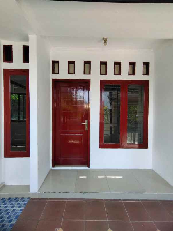 dijual rumah jalan gunung soputan