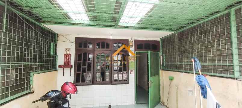 dijual rumah jalan kapten jumhana medan