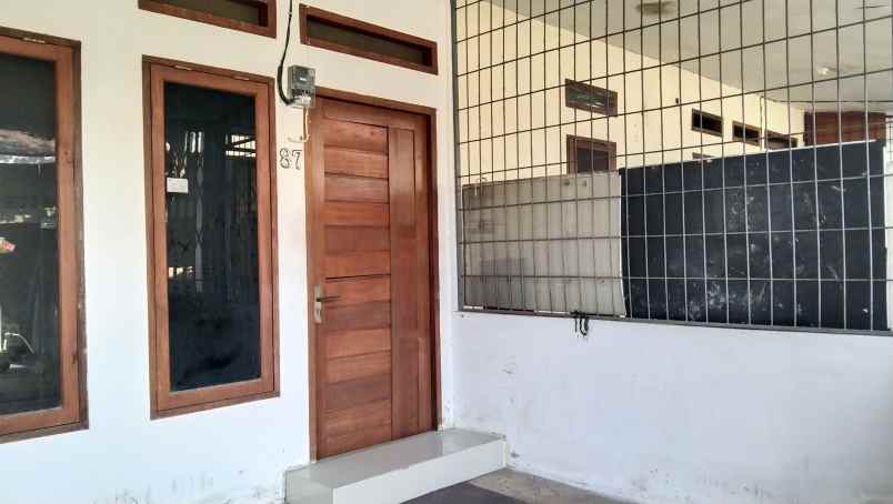 dijual rumah jalan nurhuda parit baru