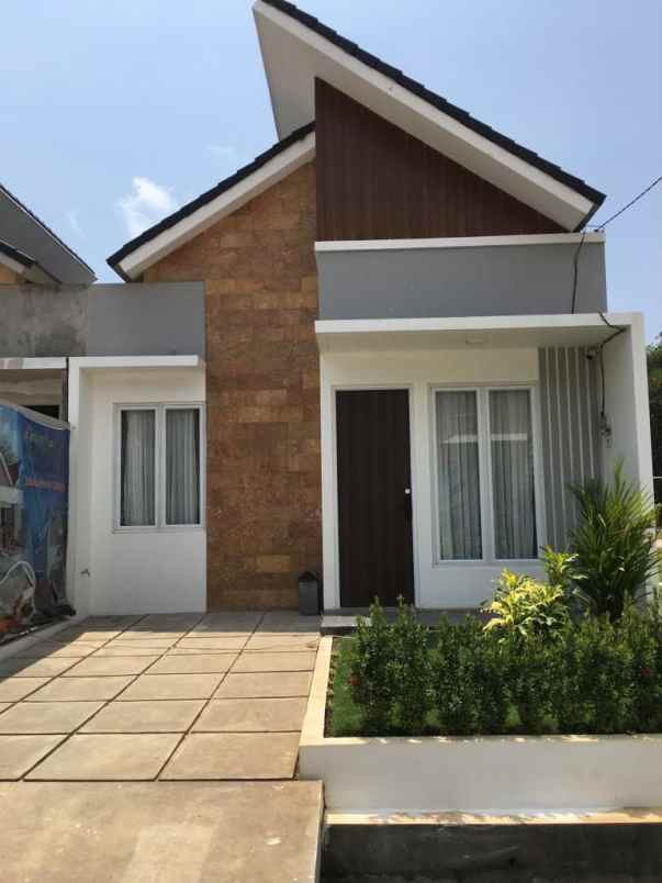 dijual rumah jalan pertamina