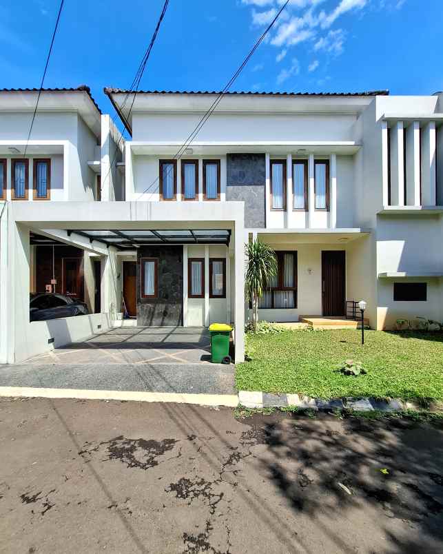 dijual rumah jalan raya cilandak citos