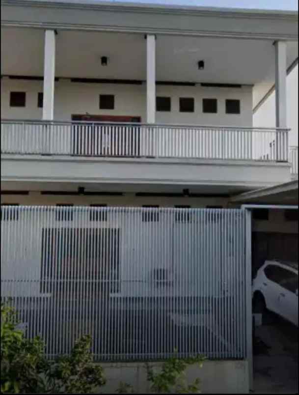 dijual rumah jalan sutorejo tengah