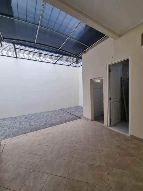 dijual rumah jalan wisata bukit mas 1