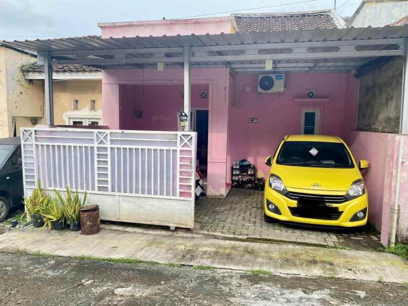 dijual rumah jangli