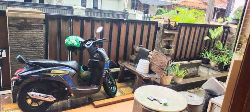 dijual rumah jatibening