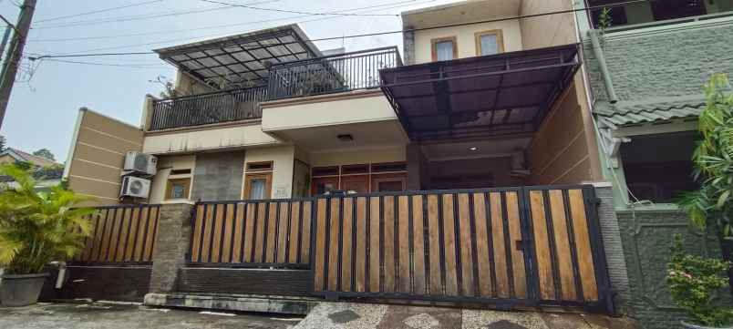 dijual rumah jatibening