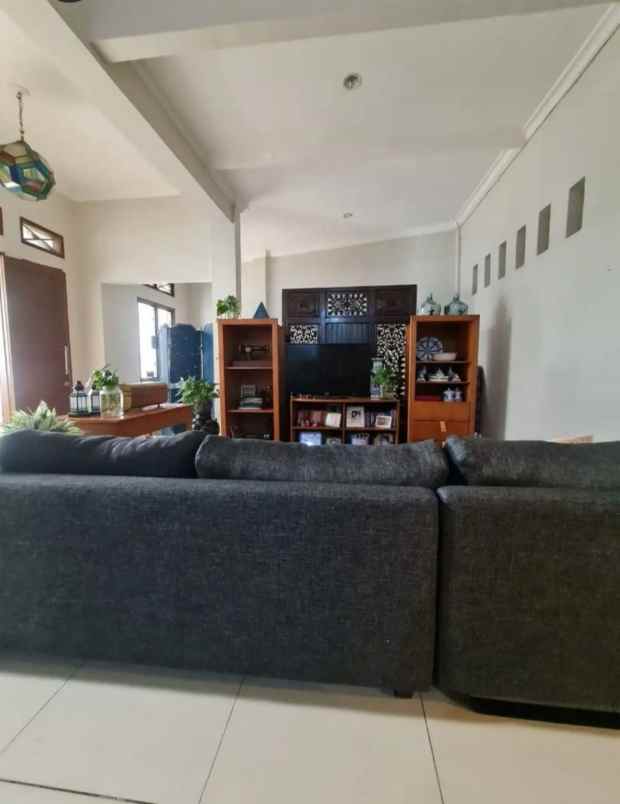 dijual rumah jaticempaka