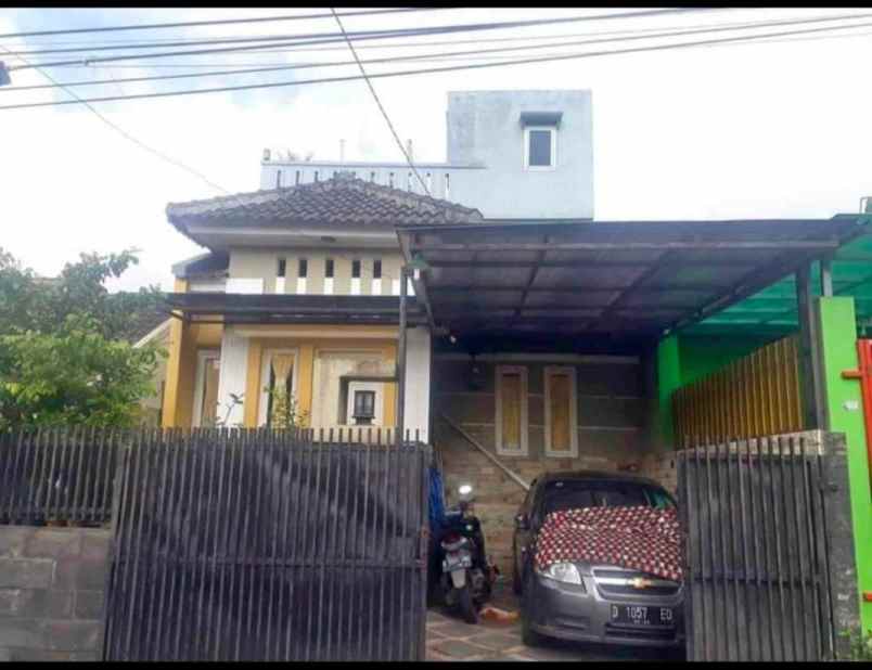 dijual rumah jatihandap