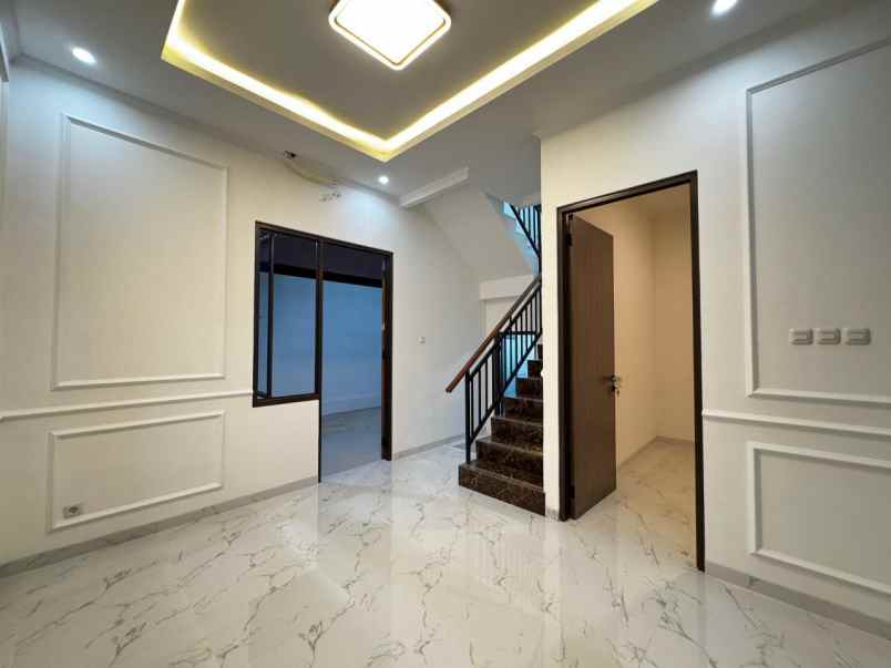 dijual rumah jatumulya tambun