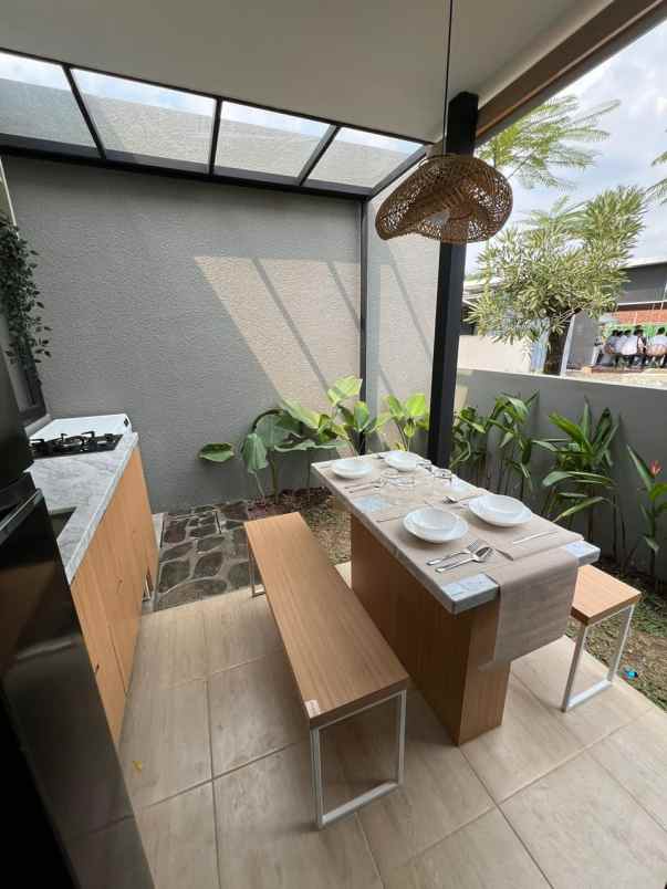 dijual rumah jl atang senjayano208