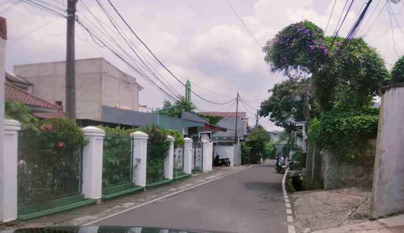 dijual rumah jl bantarjati setu