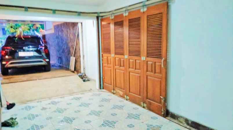 dijual rumah jl bantarjati setu