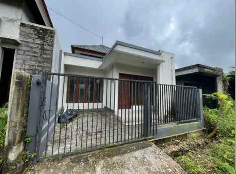 dijual rumah jl batukaru wanasri