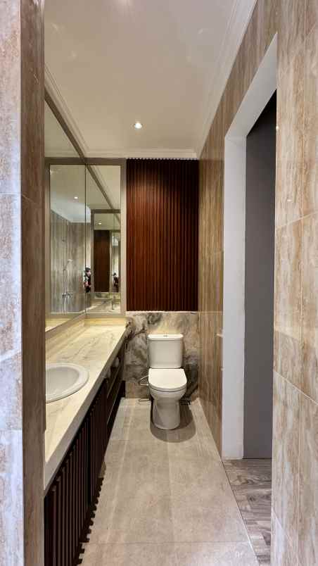 dijual rumah jl beo pesanggrahan