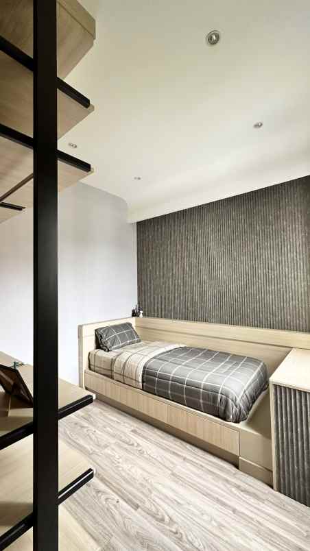 dijual rumah jl beo pesanggrahan