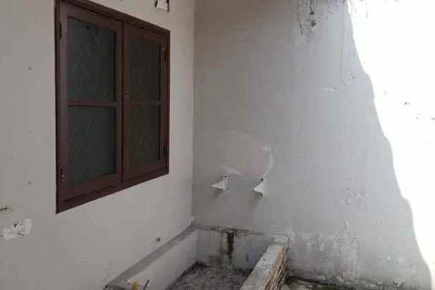 dijual rumah jl bougenville permai