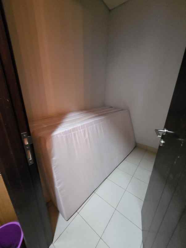 dijual rumah jl bsd grand boulevard blk