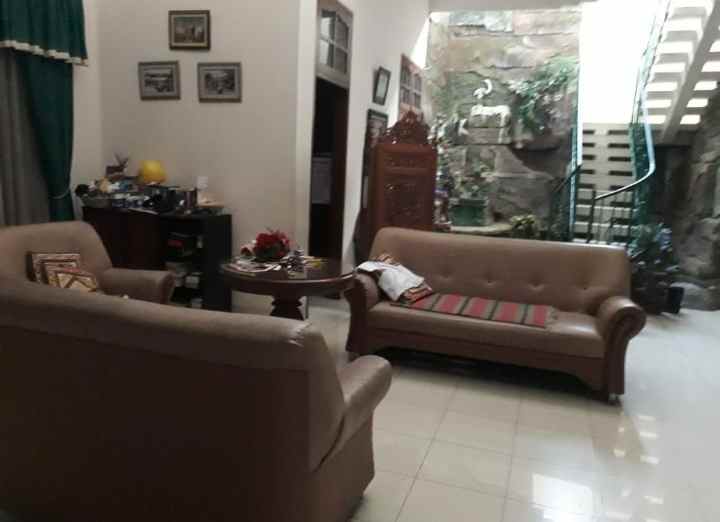 dijual rumah jl damai no 98 banteng