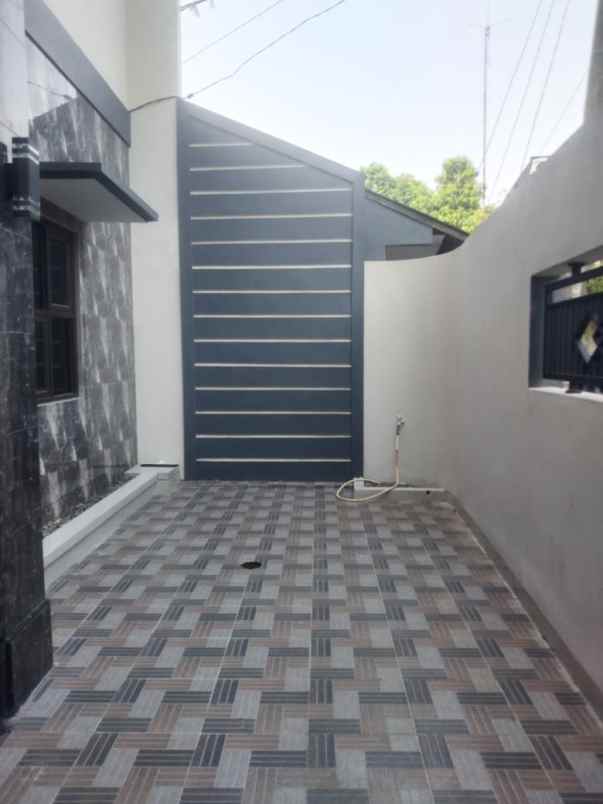 dijual rumah jl dr ratna jatibening bekasi