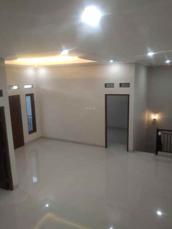 dijual rumah jl dr ratna jatibening bekasi