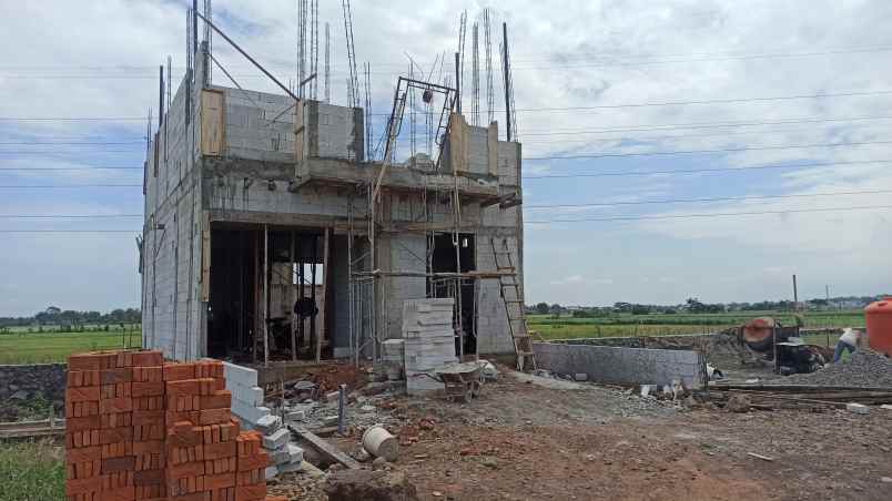 dijual rumah jl gajah mada kwadungan