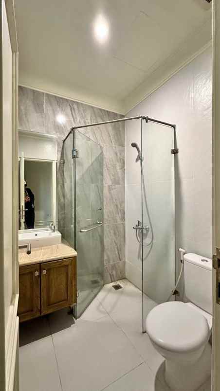 dijual rumah jl garuda sawah lama