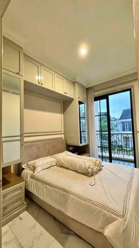 dijual rumah jl garuda sawah lama