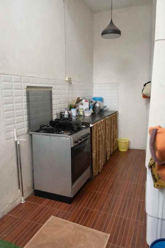 dijual rumah jl gatot kaca