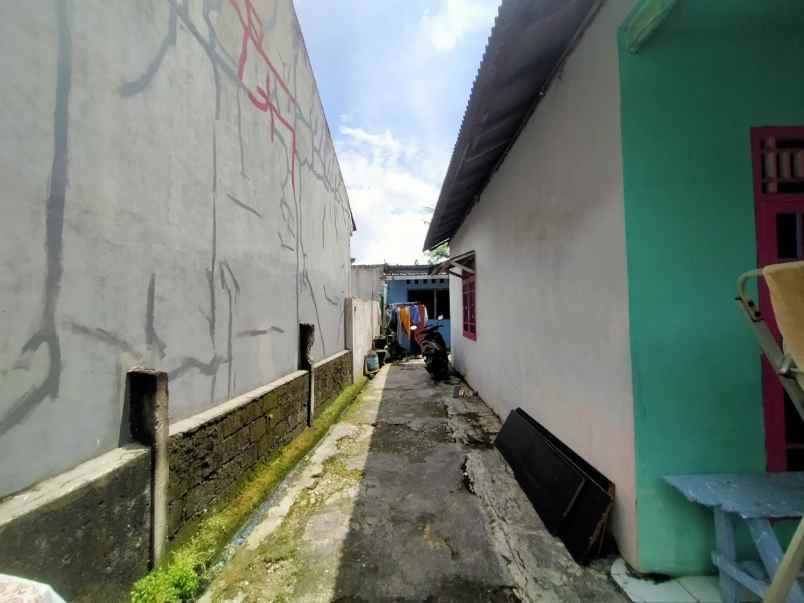 dijual rumah jl h risan