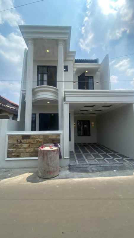 dijual rumah jl haji kocen
